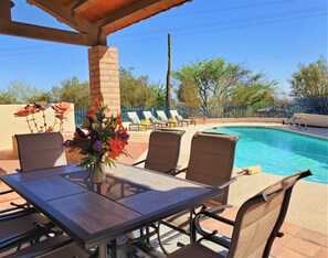 Piscine extérieure, piscine chauffée