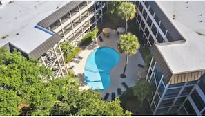 Piscine extérieure