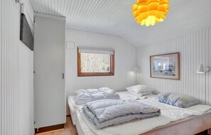 2 bedrooms, free WiFi