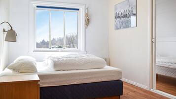 4 habitaciones, cuna de viaje, wifi gratis y ropa de cama