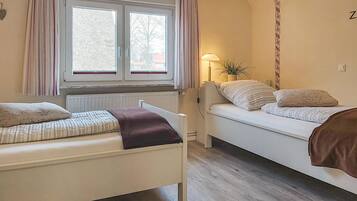 5 makuuhuonetta, ilmainen Wi-Fi, vuodevaatteet