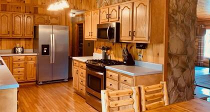 Forest Edge Cabin @ Cook Forest and Clear Creek