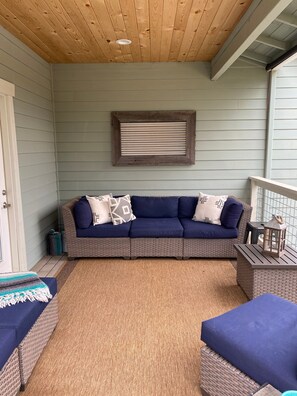 Property grounds - A charming country escape.  Near wineries, SLO, hiking, and SM Ranch & lake. (Santa Margarita)
