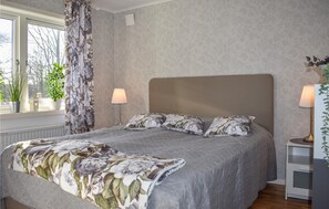 2 chambres, fer et planche à repasser, accès au Wi-Fi (inclus)