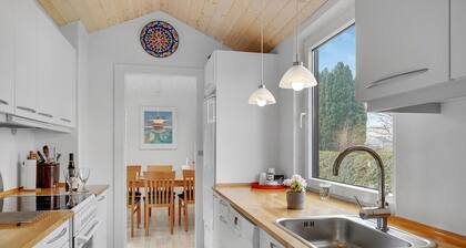 Cozy home in Gedser with WiFi