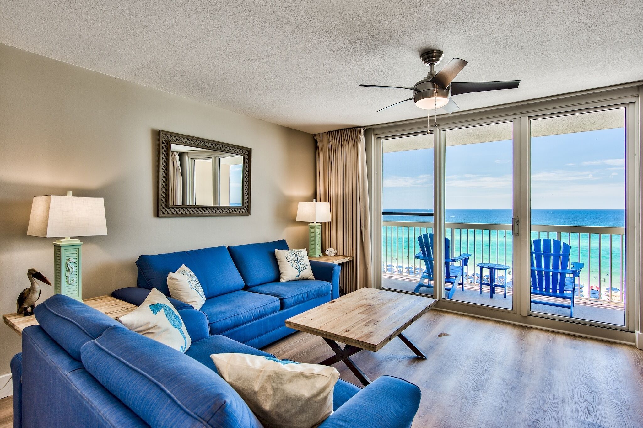 Smart TV, video library, stereo