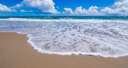 Welcome to Paradise! Beautiful Home just minutes from the breath taking beaches