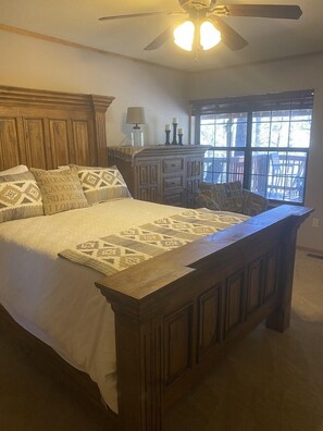 3 bedrooms, iron/ironing board, WiFi, bed sheets - Perfect Vacation 3BR Cabin Central Ruidoso-Not in Flood Zone (Ruidoso)