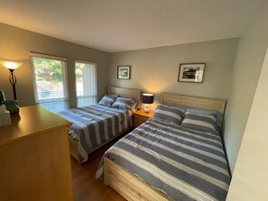 Room - Lakefront Pinehurst Golf Retreat Condo (Pinehurst)