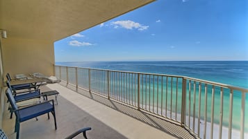 Apartment, 3 Schlafzimmer | Unterkunftsgelände