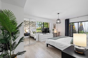 2 bedrooms, desk, iron/ironing board, travel cot