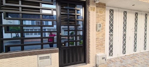 Independent apartment Maison de 4 étages