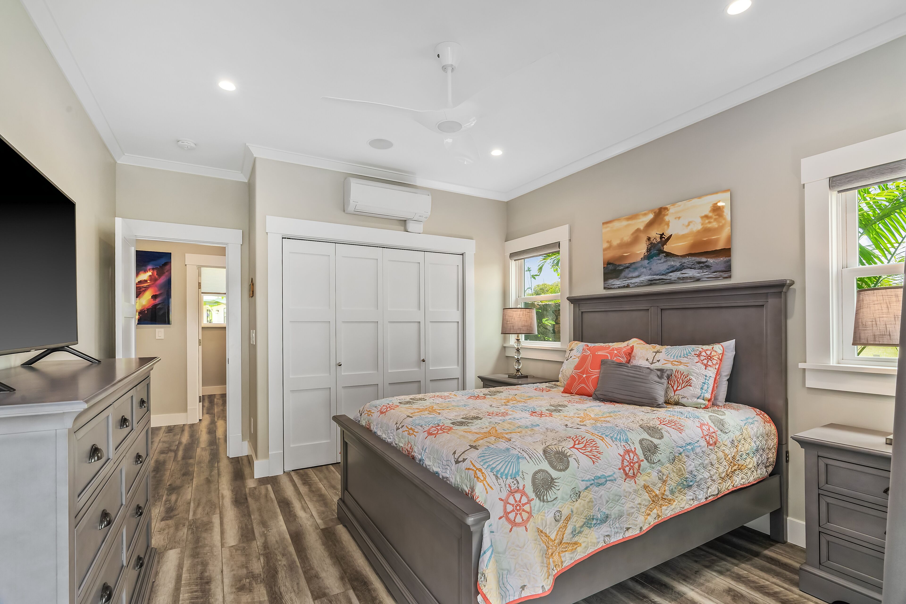 4 bedrooms, iron/ironing board, travel crib, free WiFi