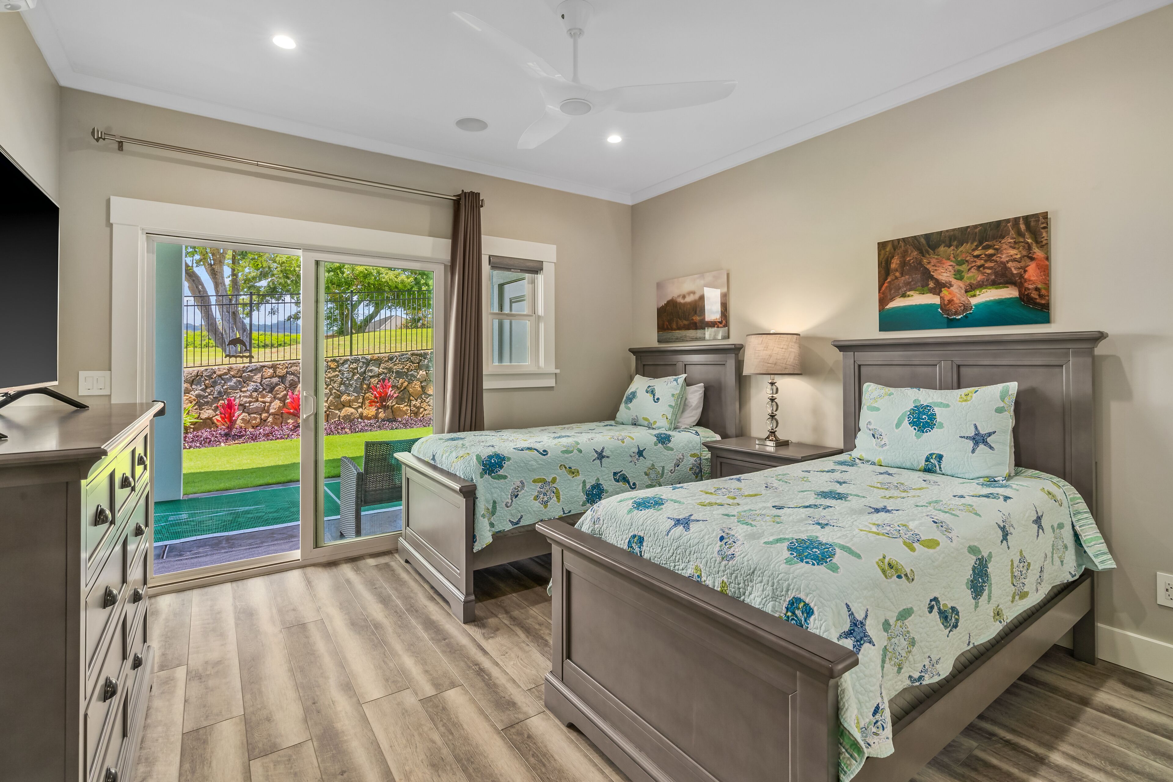 4 bedrooms, iron/ironing board, travel crib, free WiFi