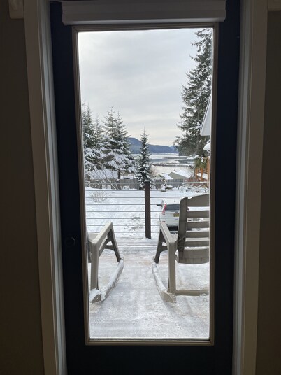 “The Cove” A Quiet Retreat Between Alaskas Ocean and Forest