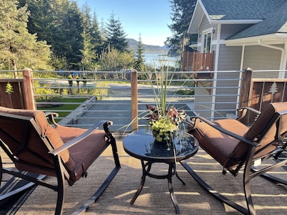 “The Cove” A Quiet Retreat Between Alaskas Ocean and Forest