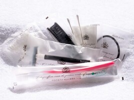 Bañera con ducha, bañera profunda, artículos de tocador gratuitos