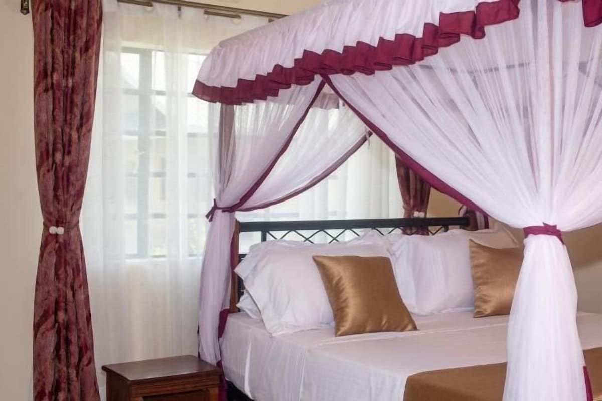 Iron/ironing board (on request), free WiFi, bed sheets