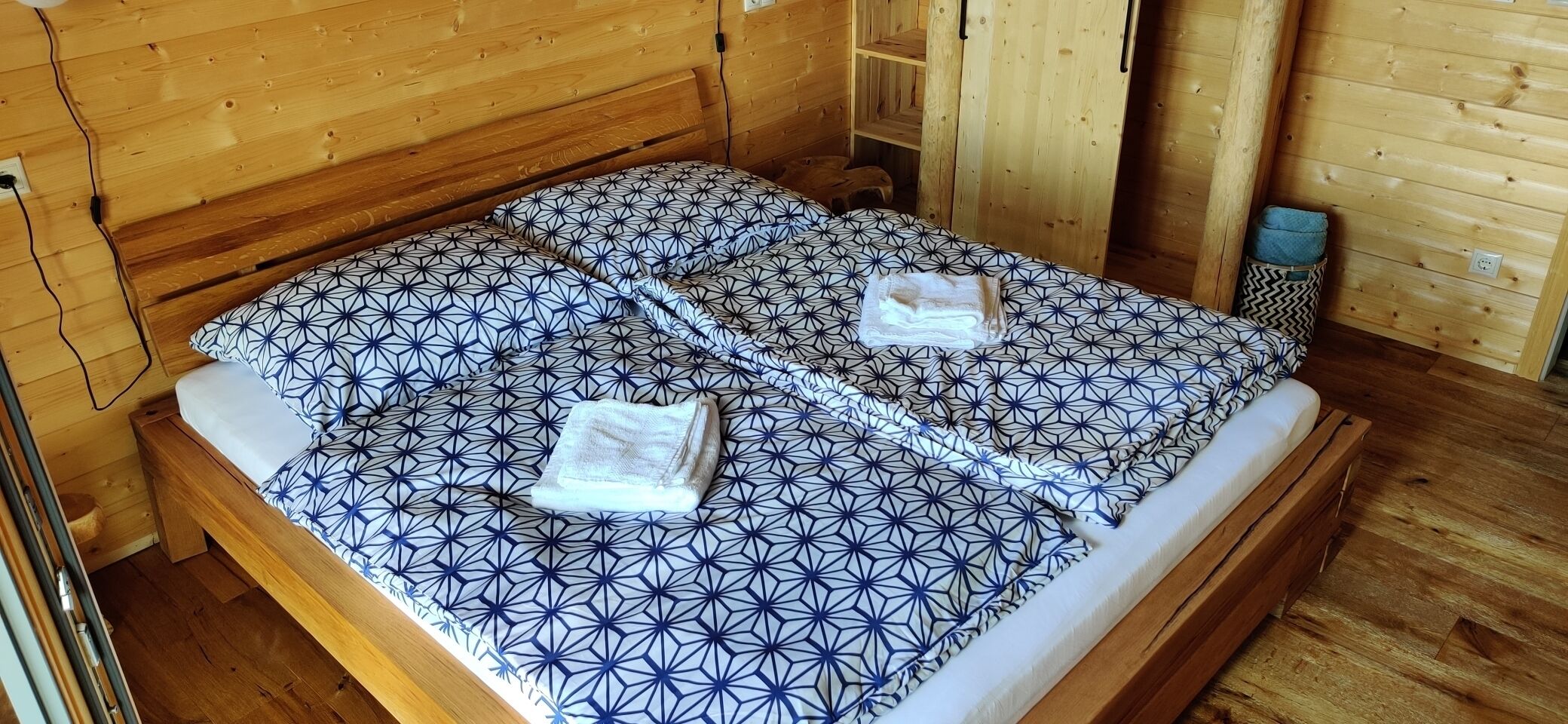 4 bedrooms, iron/ironing board, travel crib, free WiFi