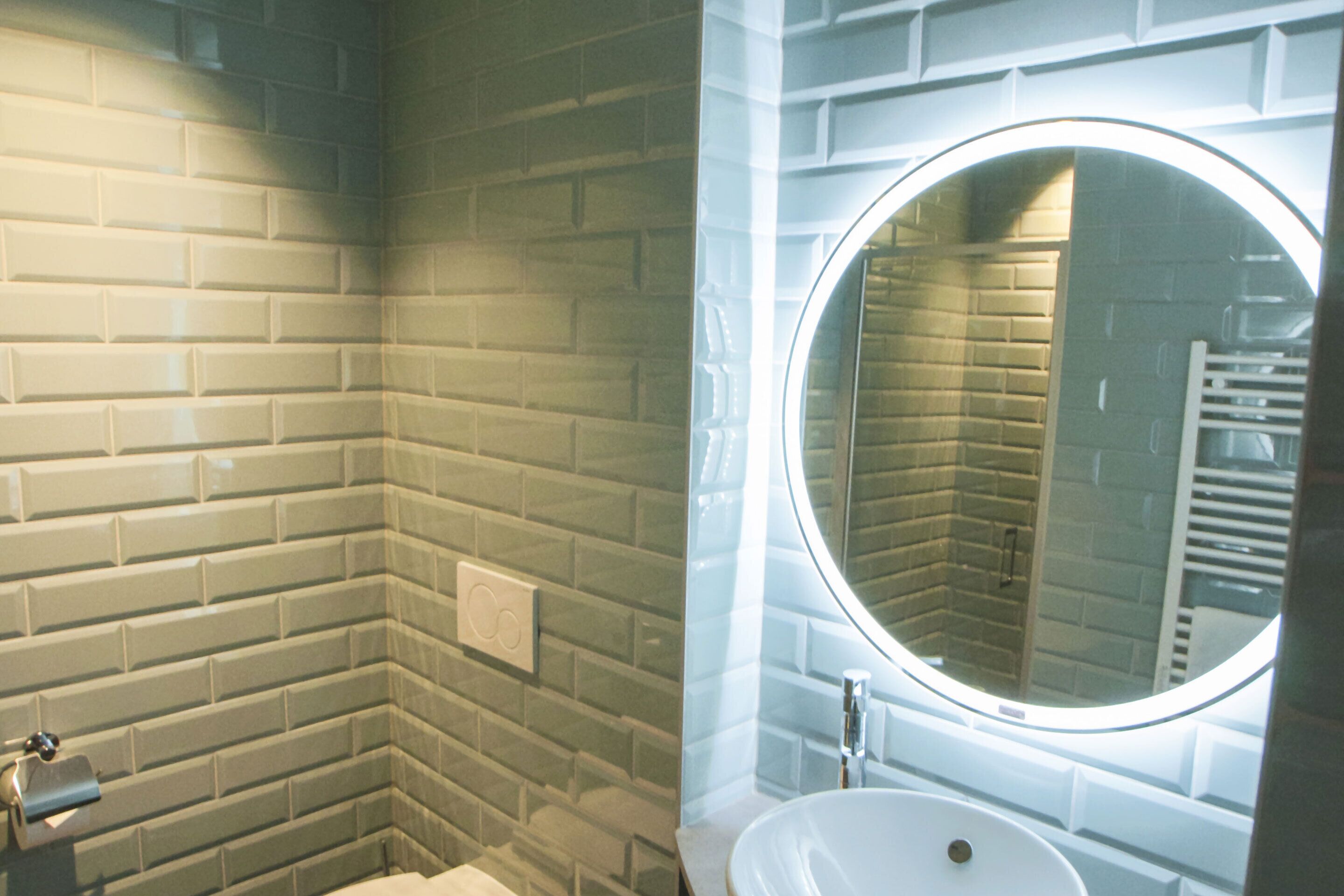standard room | bathroom | shower, rainfall showerhead, designer toiletries, hair dryer