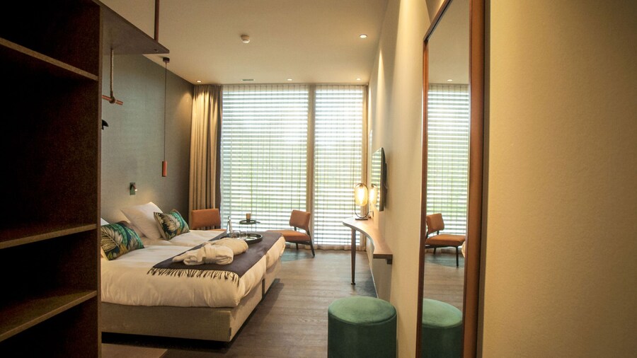 Hôtel Restaurant Port-Conty