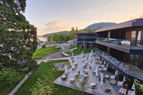 Hôtel Restaurant Port-Conty