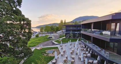 Hôtel Restaurant Port-Conty