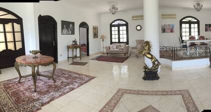 Villa Sarah, lush green and serine