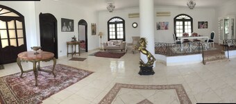 Villa Sarah, lush green and serine