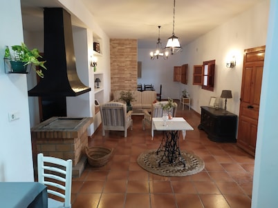 Country house at the foot of the greenway