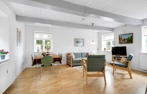 TV - 2 bedroom cozy home in Tønder (Tønder)