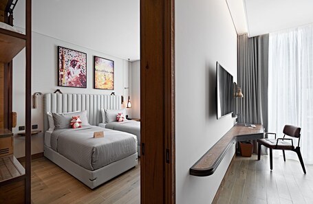 Revier Hotel Dubai - Image 45