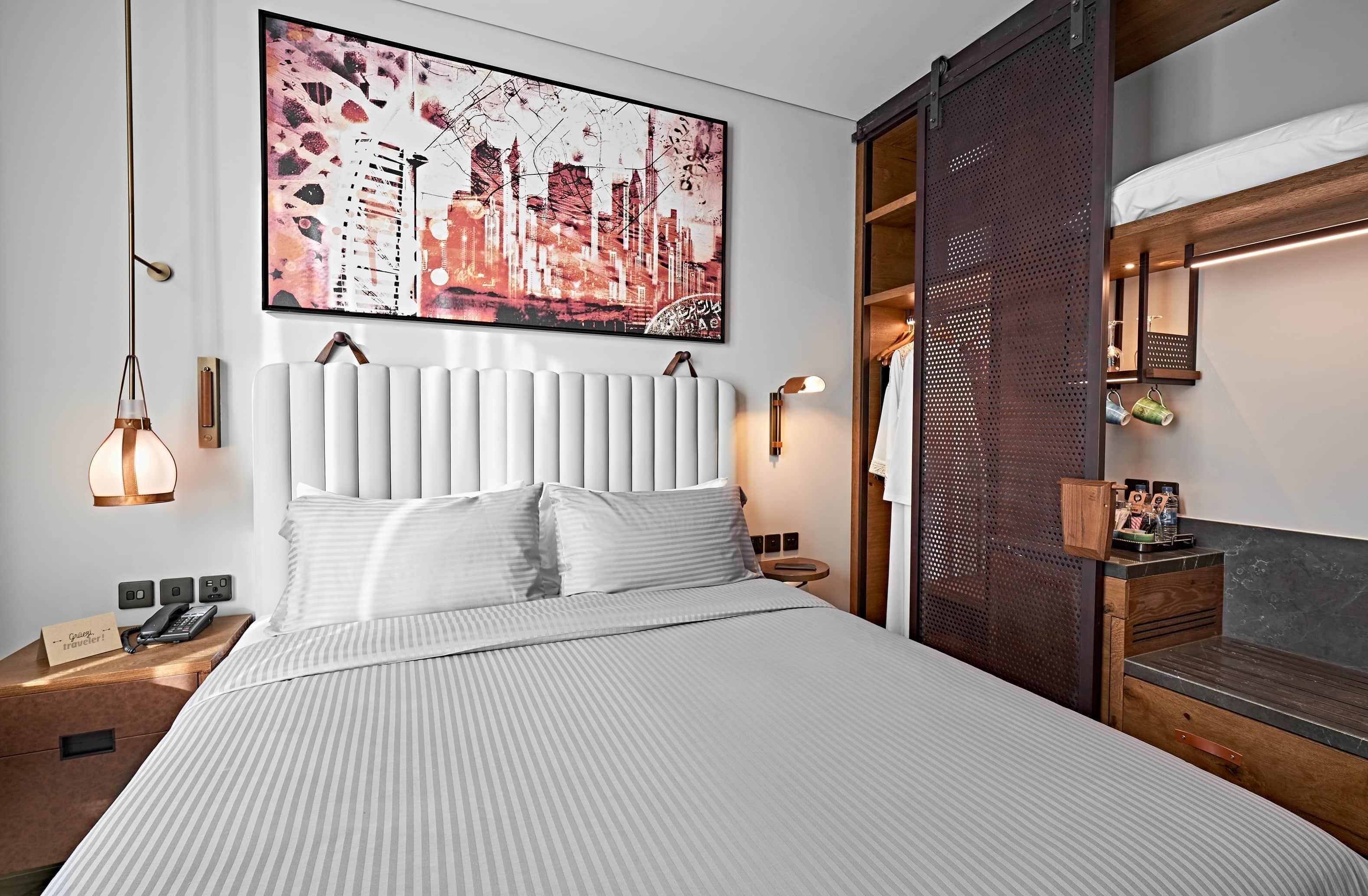 套房 (Family) | 羽绒被、记忆海绵床垫、迷你吧、客房内保险箱