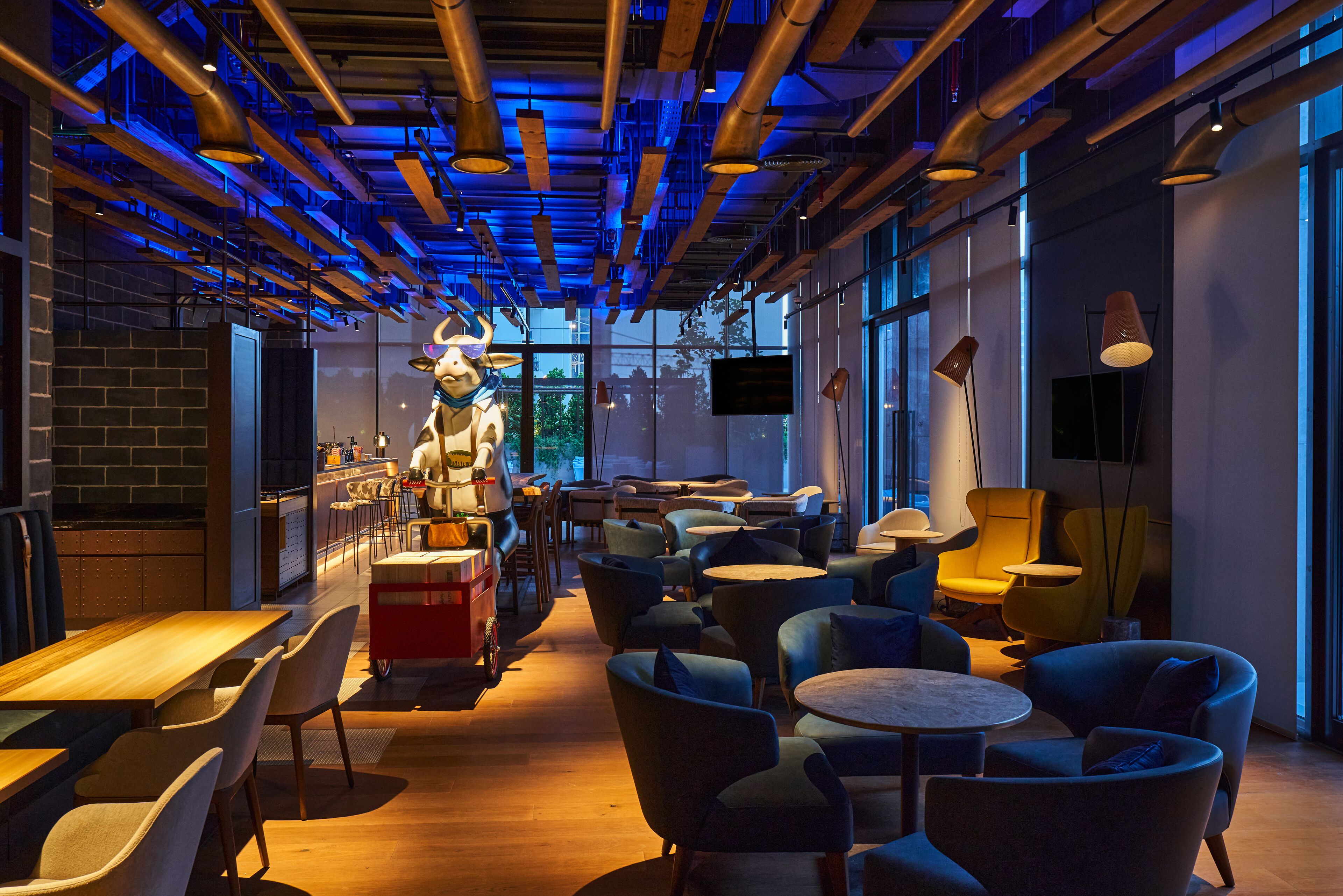 pool views, open daily