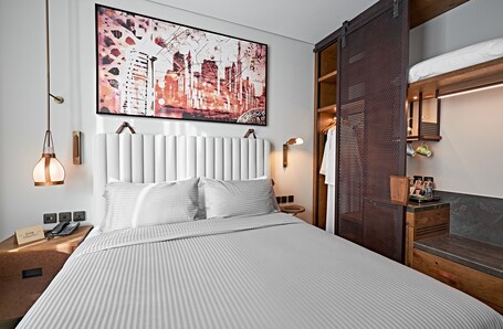 Revier Hotel Dubai - Image 44