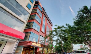 Exterior - Treebo Tryst La Prosperite (Bengaluru)