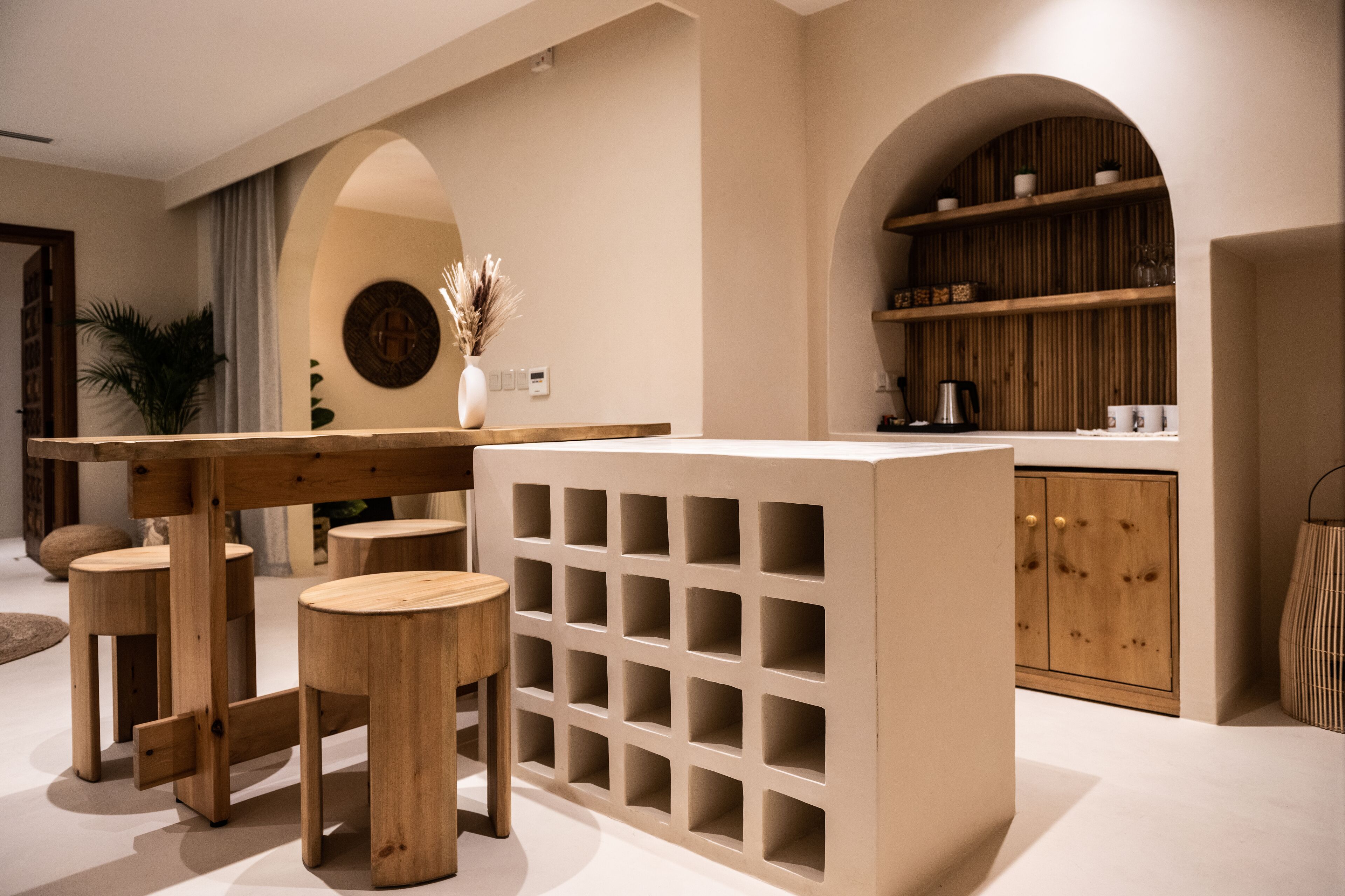 Boho Oasis Suite | Living area | 50-inch Smart TV with satellite channels, TV