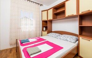 2 quartos, Wi-Fi de cortesia, roupa de cama