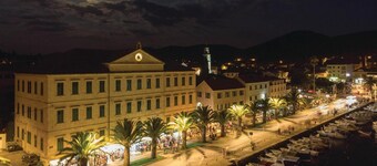 Cozy apartment in Vela Luka