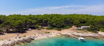 Lovely apartment in Vela Luka with house sea view