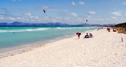 Casa Situada en el Centro de Sa Pobla con una Distancia a la Playa de 11 Kilometros Atravesando el Parque Natural de sa Albufera