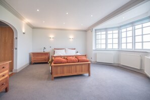 Maison (Multiple Bedrooms) | 7 chambres, espace de travail pour ordinateur portable