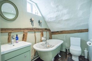 House (4 Bedrooms) | Bathroom | Bathtub - Bridge House, Kersey (Ipswich)