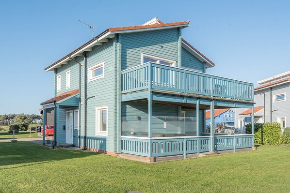 Exterior - Stargaze, Fritton (Great Yarmouth)