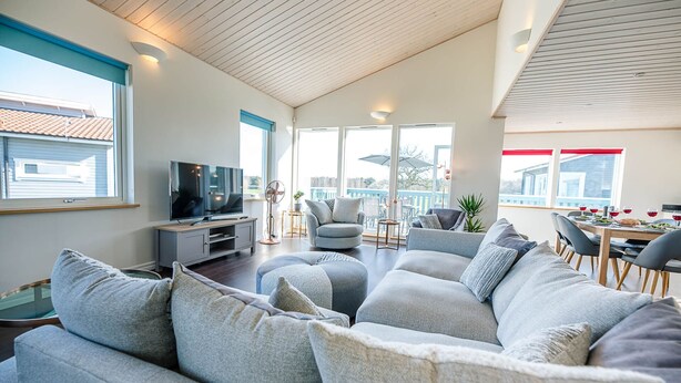 Chambre (3 Bedrooms) | Salle de séjour