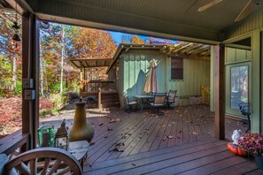 Terrace/patio - Owl’s Perch-lakefront, paddle boards, pool table (Mentone)