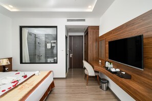 Deluxe Double Room, 1 Double Bed, Balcony, City View - Harry Phu Quoc 1 (Phu Quoc)