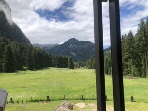 Vue depuis lâhĂ©bergement