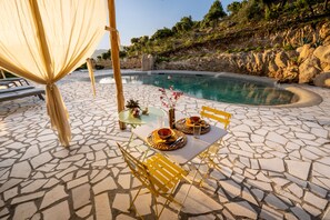 Piscina a l'aire lliure