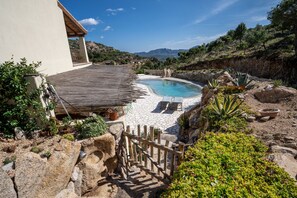 Piscina a l'aire lliure 
